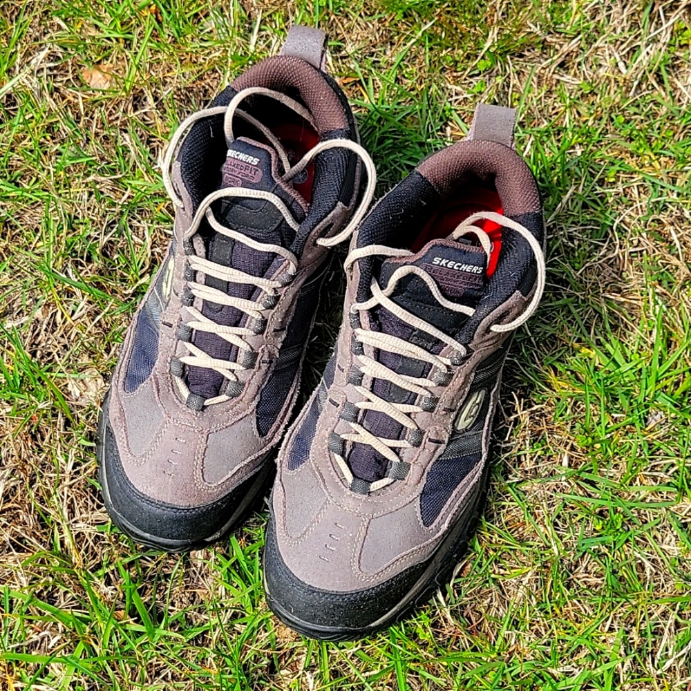 Skechers relaxed fit comp toe